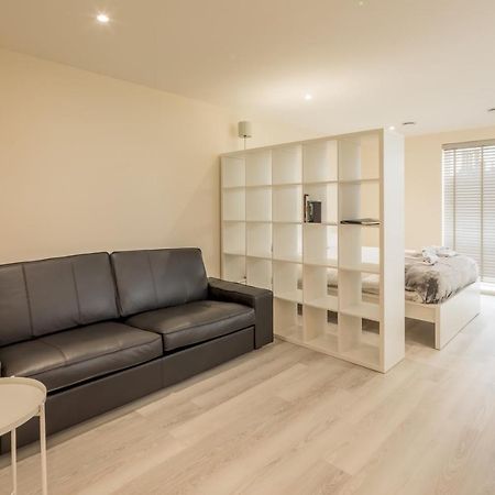 Pass The Keys Flat 9 Lovell Lodge - Modern Studio Near Science Park Cambridge  Bagian luar foto