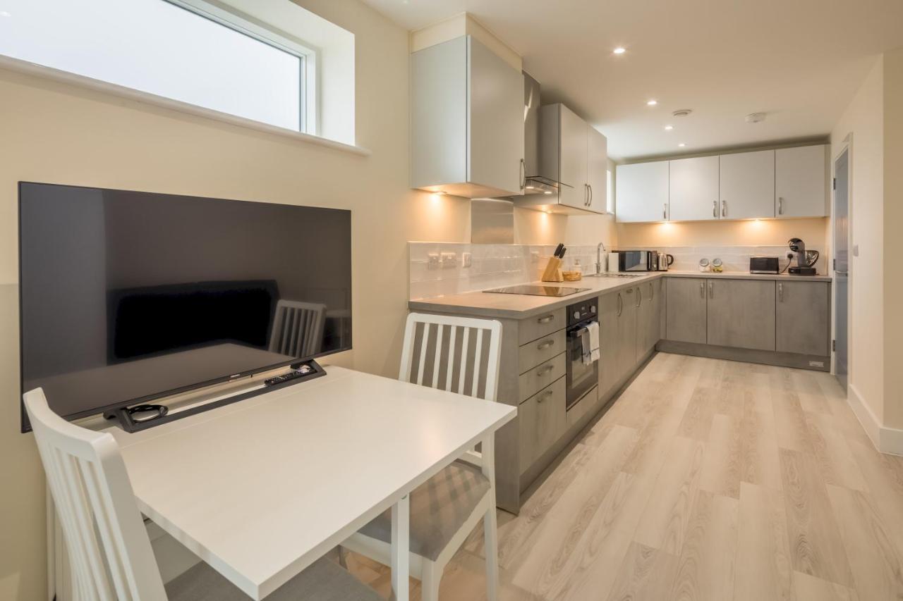 Pass The Keys Flat 9 Lovell Lodge - Modern Studio Near Science Park Cambridge  Bagian luar foto